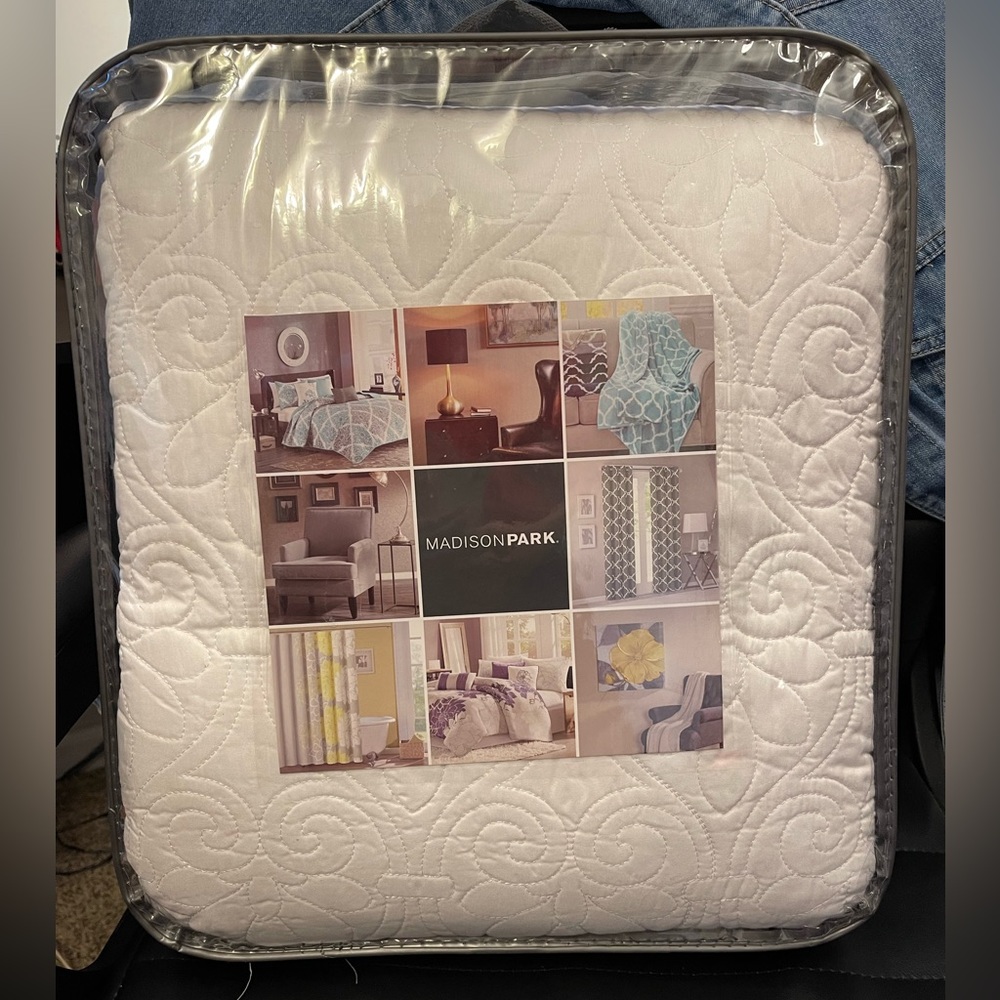 White King/Cal King Madison Park Quilt